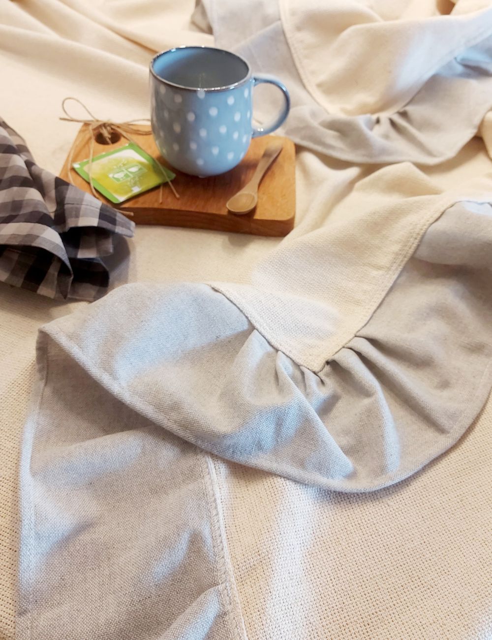 Toalha de Mesa com Babado (retangular)