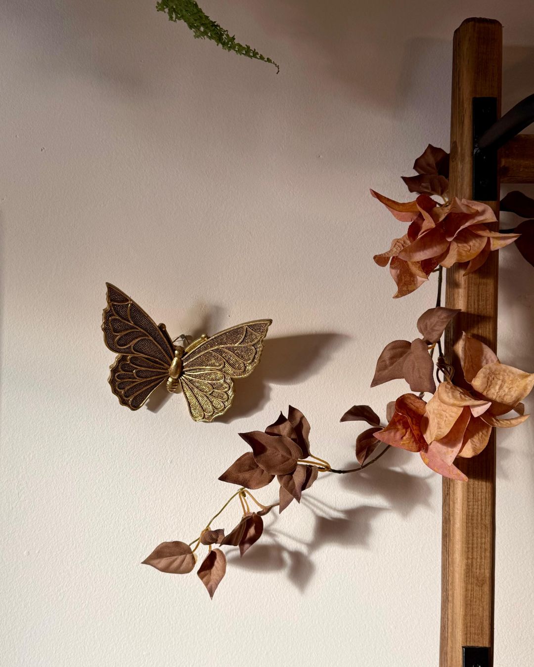 Escultura de Parede Borboleta em Poliresina  14cmX11,5cmX3,5cm